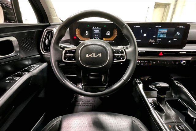 Used 2024 Kia Sorento S w/ Panoramic Sunroof Package AWD/4WD image 5