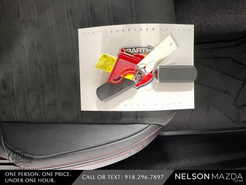 Used 2017 FIAT 124 Spider Abarth image 37