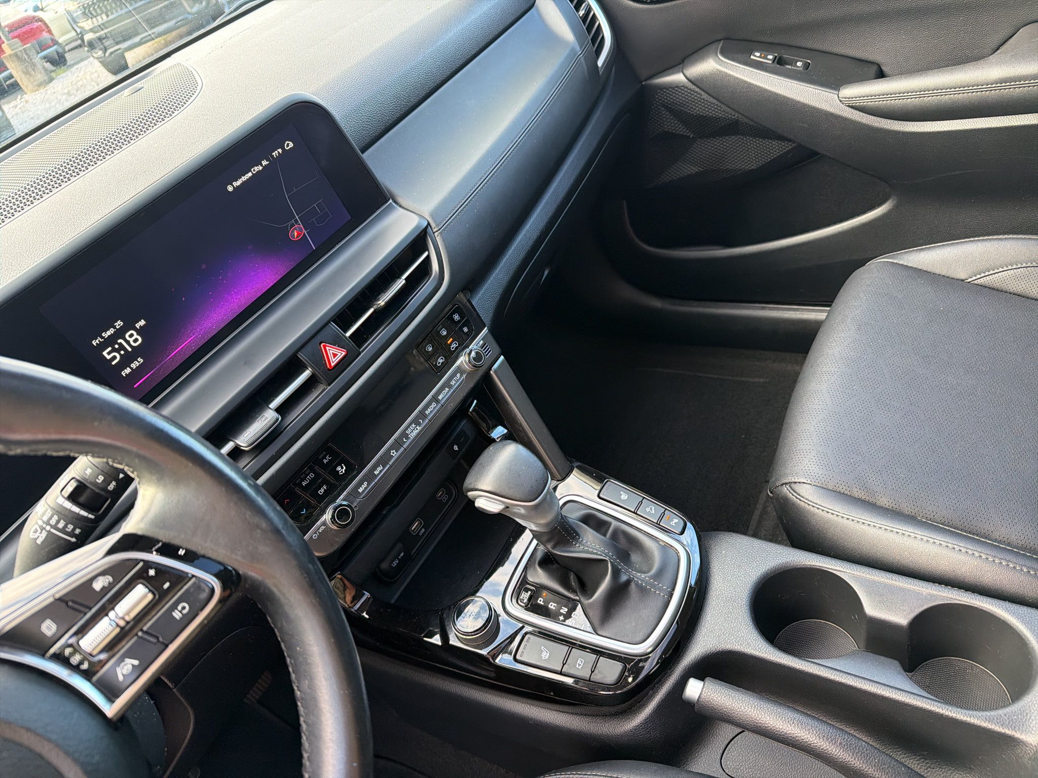 Used 2025 Kia Seltos EX w/ EX Sunroof Package FWD image 14