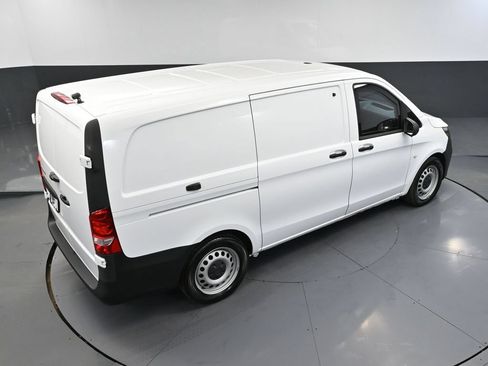 Used 2023 Mercedes-Benz Metris image 40