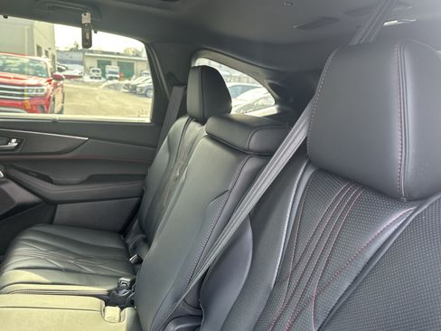 Used 2023 Acura MDX Type S image 10
