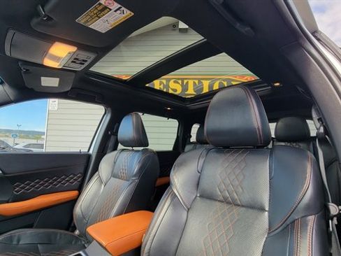 Used 2022 Mitsubishi Outlander SEL image 17