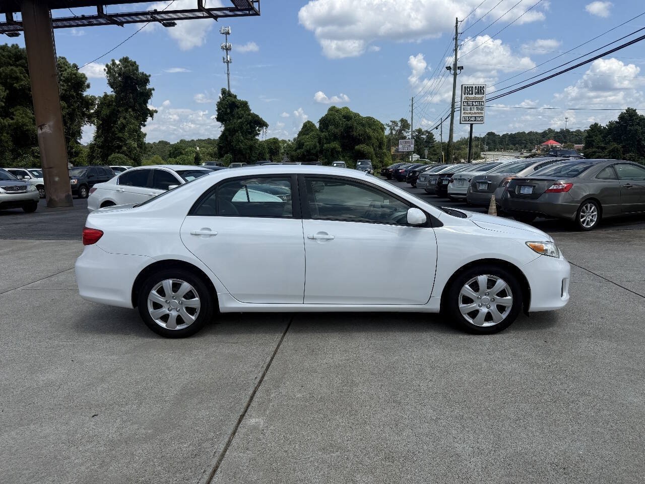 Used 2012 Toyota Corolla LE FWD image 8