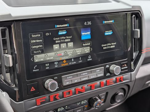 Used 2025 Nissan Frontier PRO-4X w/ Pro Convenience Package AWD/4WD image 28