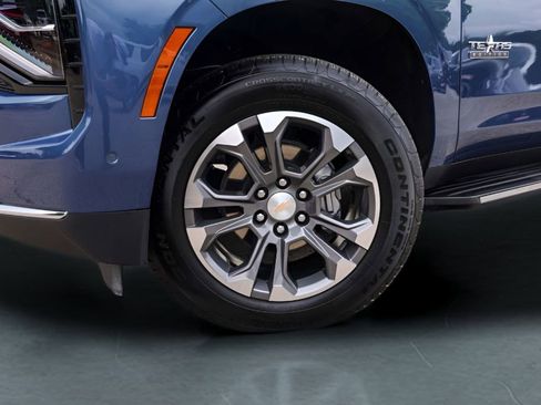 Used 2025 Chevrolet Tahoe LT w/ Comfort Package image 4