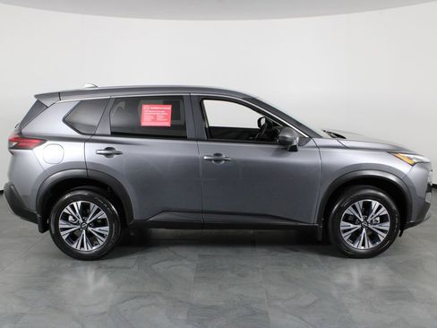 Certified 2023 Nissan Rogue SV image 15