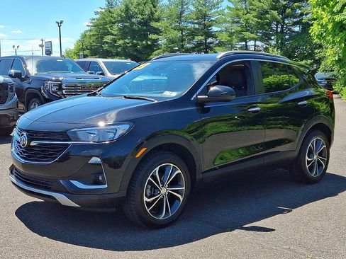 Used 2023 Buick Encore GX Select w/ Safety Package II AWD/4WD image 3