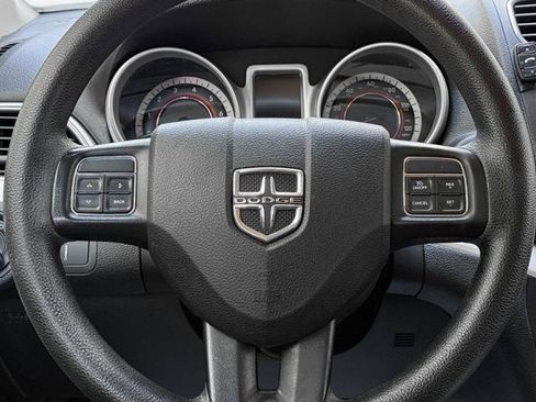 Used 2019 Dodge Journey SE FWD image 17