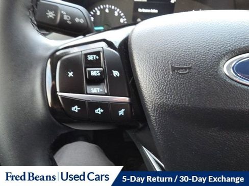 Certified 2022 Ford Escape SE w/ Cold Weather Package image 19