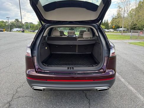 Used 2023 Lincoln Nautilus Reserve w/ Equipment Group 202A AWD/4WD image 8