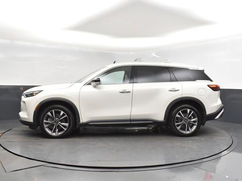 Certified 2022 INFINITI QX60 Luxe w/ Performance Audio Package image 4