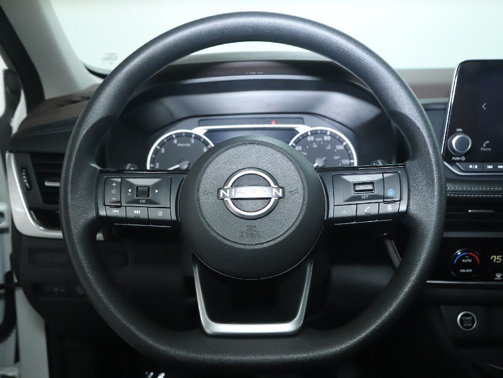 Used 2023 Nissan Rogue SV AWD/4WD image 22