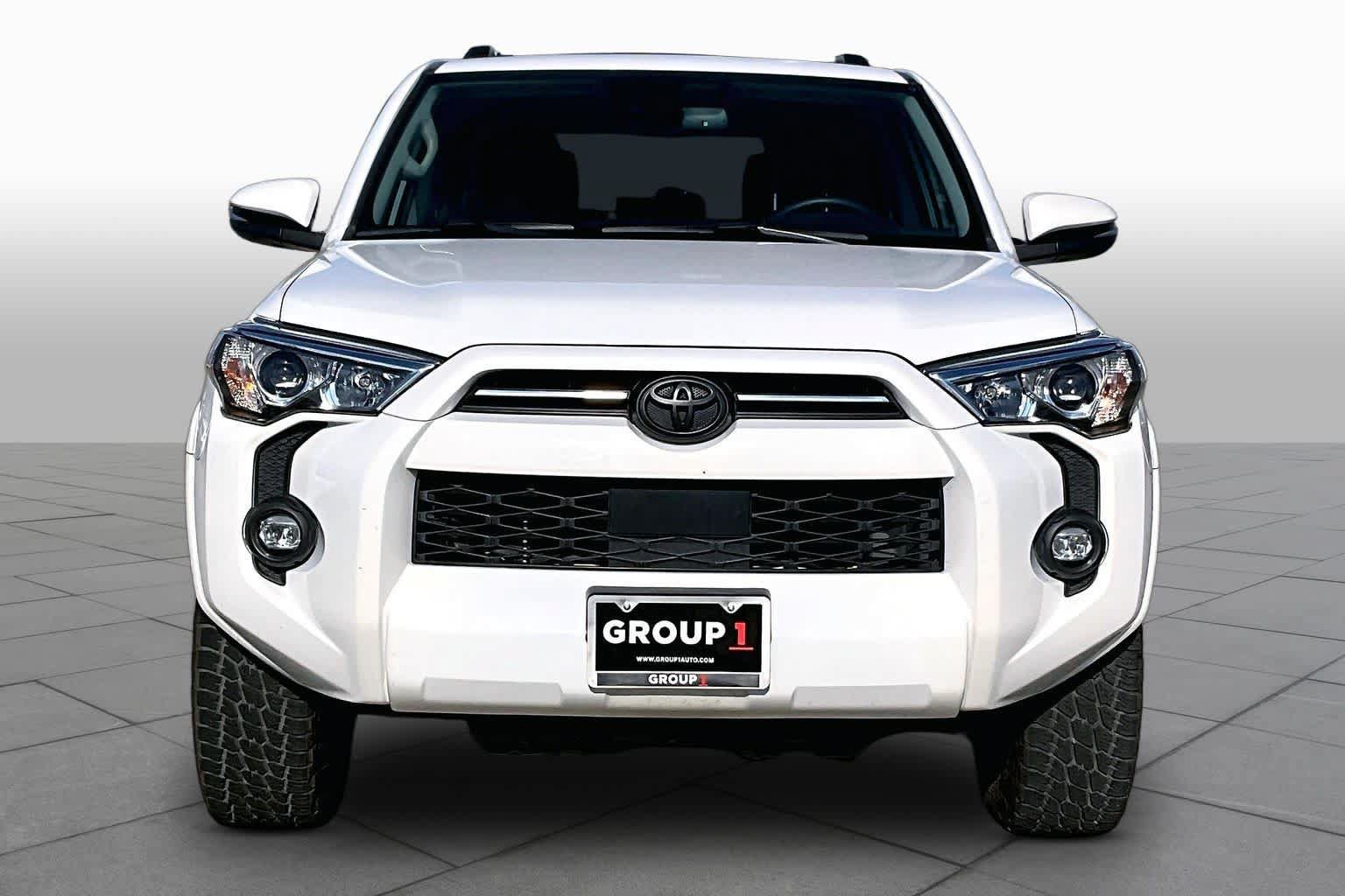 Used 2022 Toyota 4Runner SR5 Premium w/ Moonroof Package RWD image 4