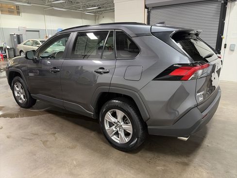 Used 2025 Toyota RAV4 XLE AWD/4WD image 5