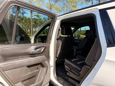 Used 2023 GMC Yukon AT4 AWD/4WD image 26
