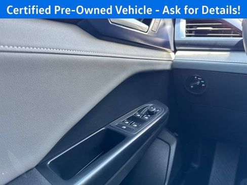 Certified 2024 Volkswagen Taos SE AWD/4WD image 16