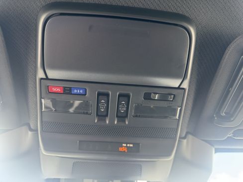 New 2026 Subaru Outback Limited AWD/4WD image 32