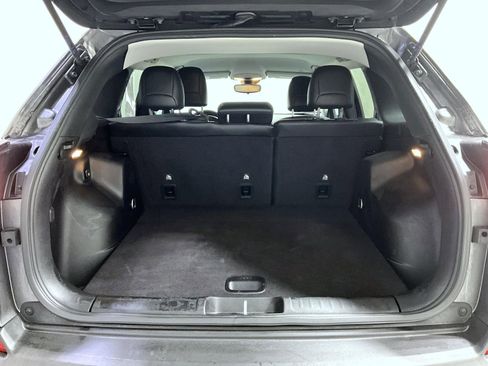 Used 2021 Jeep Cherokee Latitude Plus image 9