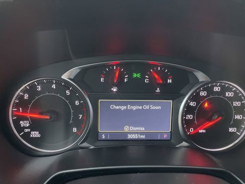 Used 2025 Chevrolet Blazer LT image 17