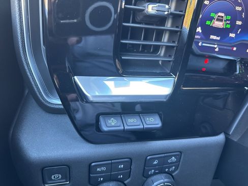 Certified 2023 Chevrolet Silverado 1500 LTZ w/ Technology Package image 30