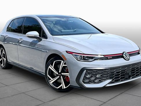 Used 2025 Volkswagen GTI SE FWD image 3