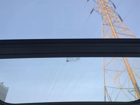 Used 2021 GMC Yukon Denali w/ Denali Ultimate Package image 24