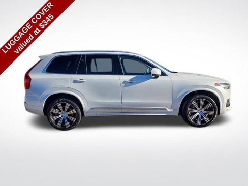 Used 2023 Volvo XC90 B6 Ultimate w/ Lounge Package image 7