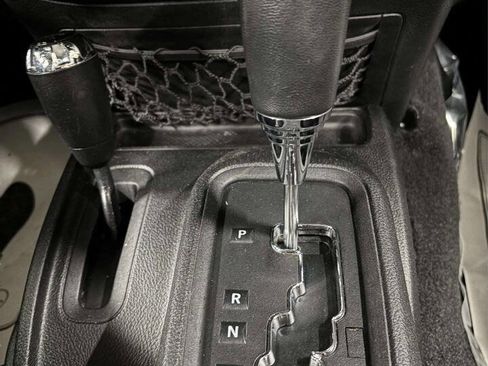 Used 2015 Jeep Wrangler Unlimited Sport w/ Quick Order Package 24S image 27