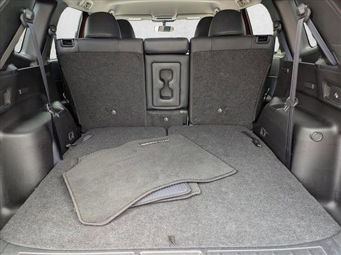 Used 2024 Mitsubishi Outlander SE image 25