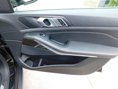 Used 2019 BMW X5 xDrive40i w/ Convenience Package image 26