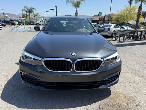 Used 2019 BMW 540i w/ Convenience Package image 3