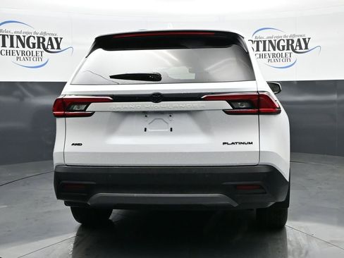 Used 2025 Toyota Grand Highlander AWD image 6