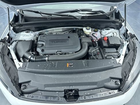 New 2025 Buick Envision Sport Touring image 18