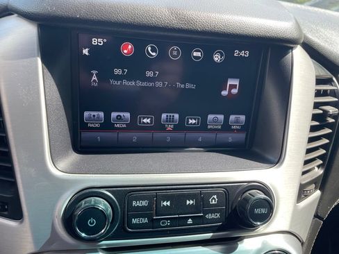 Used 2016 GMC Yukon XL SLT w/ Open Road Package AWD/4WD image 25