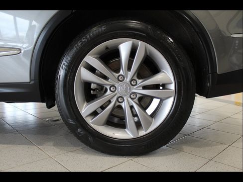 Used 2023 Acura MDX SH-AWD image 12