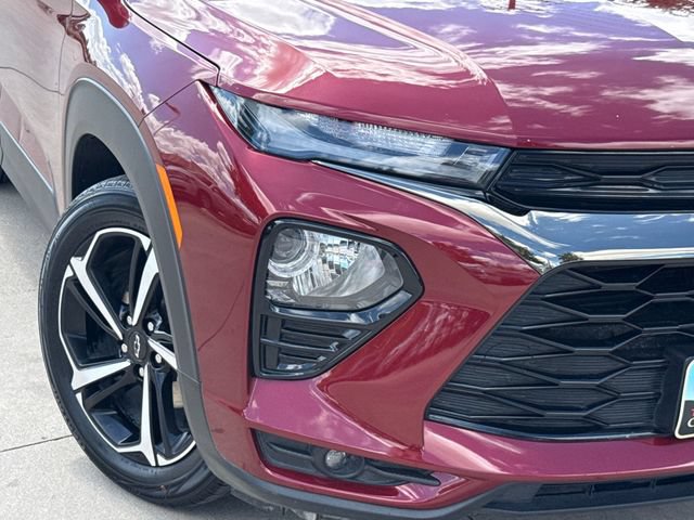 Used 2023 Chevrolet TrailBlazer RS w/ Sun and Liftgate Package FWD image 5