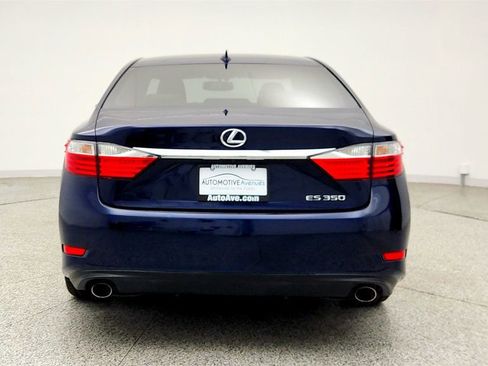 Used 2015 Lexus ES 350 w/ Luxury Package FWD image 6