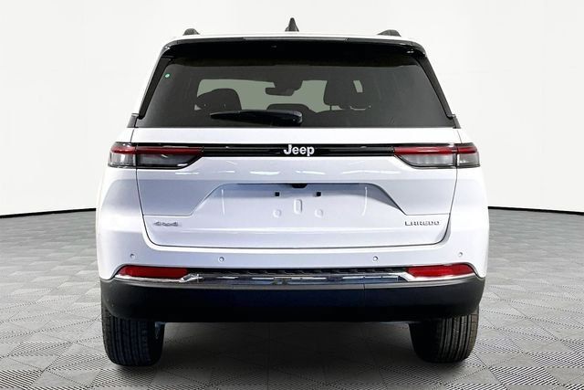New 2026 Jeep Grand Cherokee Laredo X AWD/4WD image 5