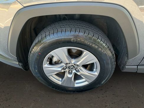 Used 2025 Toyota RAV4 XLE AWD/4WD image 10