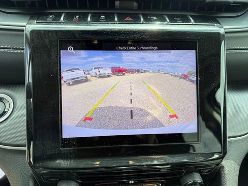 Used 2024 Jeep Grand Cherokee Laredo RWD image 29