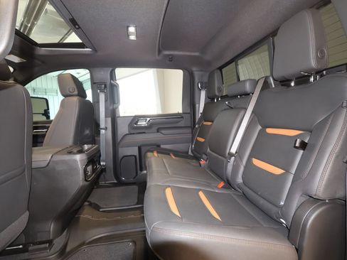 Certified 2026 GMC Sierra 3500 AT4 w/ AT4 Premium Plus Package AWD/4WD image 25