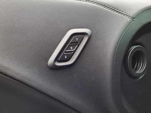 Used 2023 Dodge Challenger GT w/ Plus Package image 17