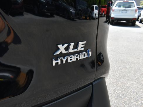 Used 2023 Toyota RAV4 XLE AWD/4WD image 33