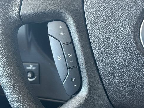 New 2026 Chevrolet Express 2500 w/ Communications Package RWD image 26