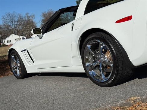 Used 2013 Chevrolet Corvette Grand Sport w/ 4LT Preferred Equipment Group image 25