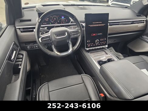 Used 2024 GMC Sierra EV Denali AWD/4WD image 8