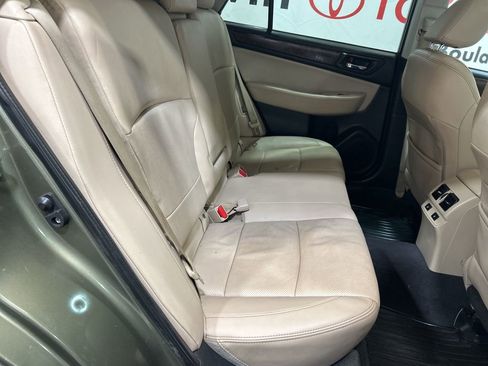 Used 2015 Subaru Outback 3.6R Limited image 16