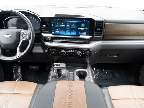 Used 2025 Chevrolet Silverado 1500 High Country w/ Technology Package image 21