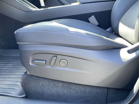 Used 2026 Tesla Model Y 2WD image 14