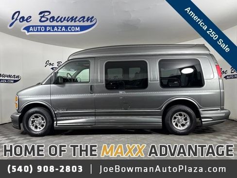Used 2000 Chevrolet Express 1500 RWD image 1